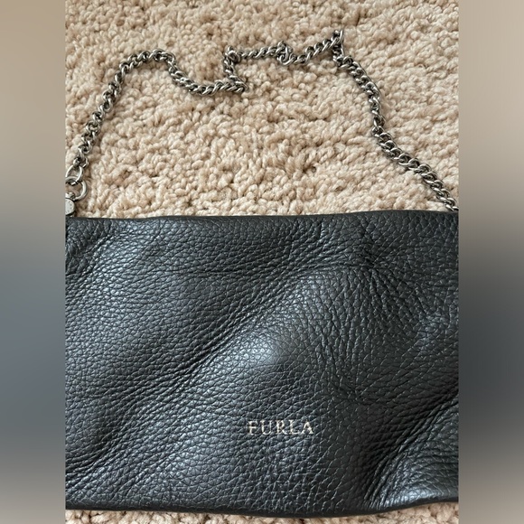 Little black Furla carry shoulder pouch - Picture 1 of 3
